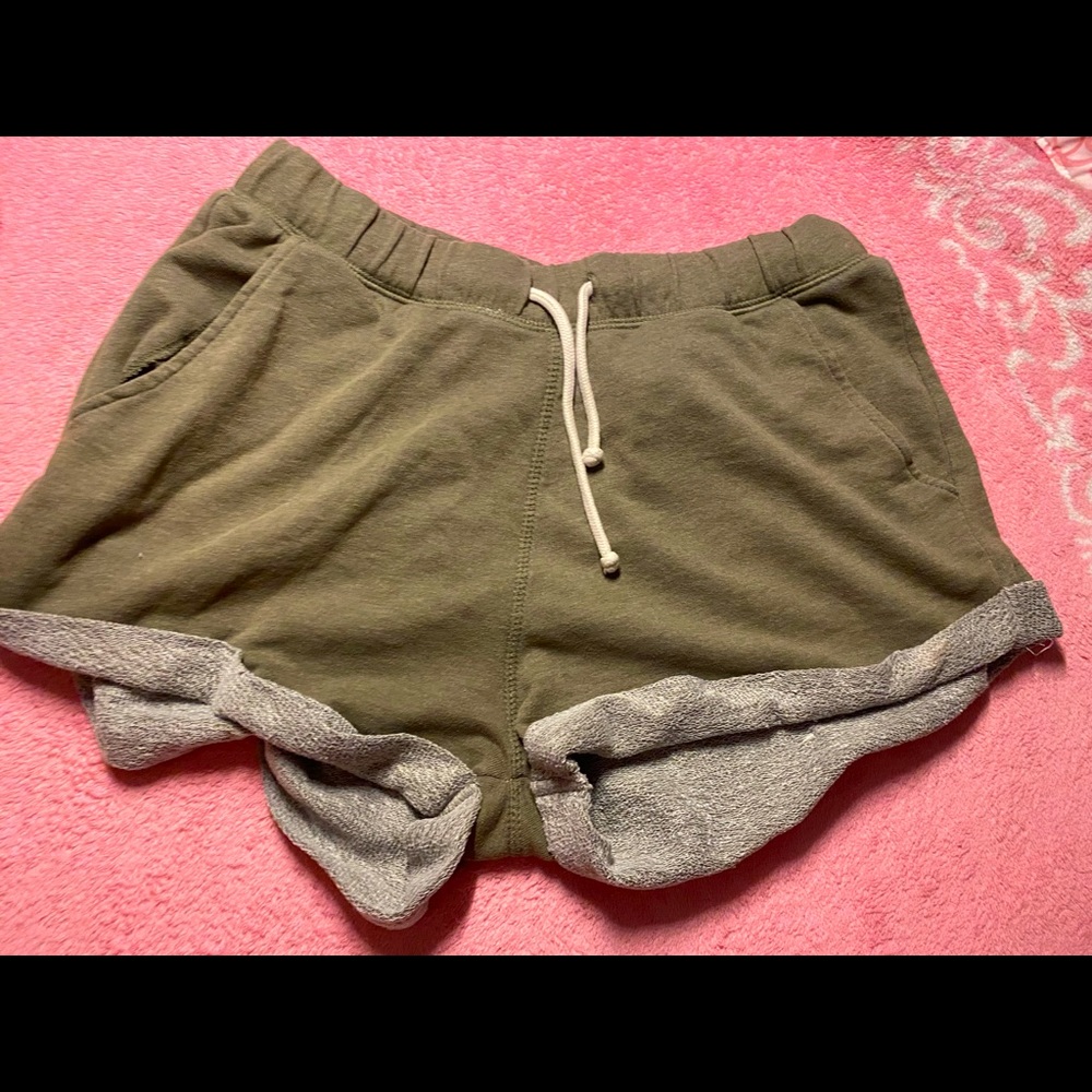 H&M dark green shorts